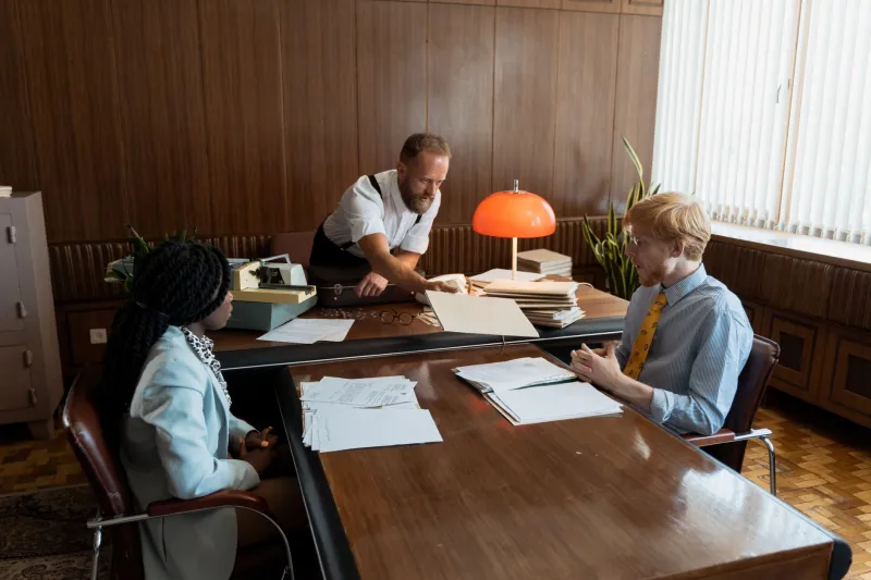 Nobody Sent Her to That Meeting. She Walked In Anyway — and Saved a City.