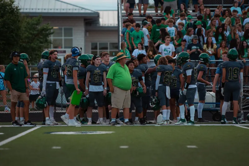 Cut From Glory, Built for Greatness — The Coach Who Quietly Changed Football Forever